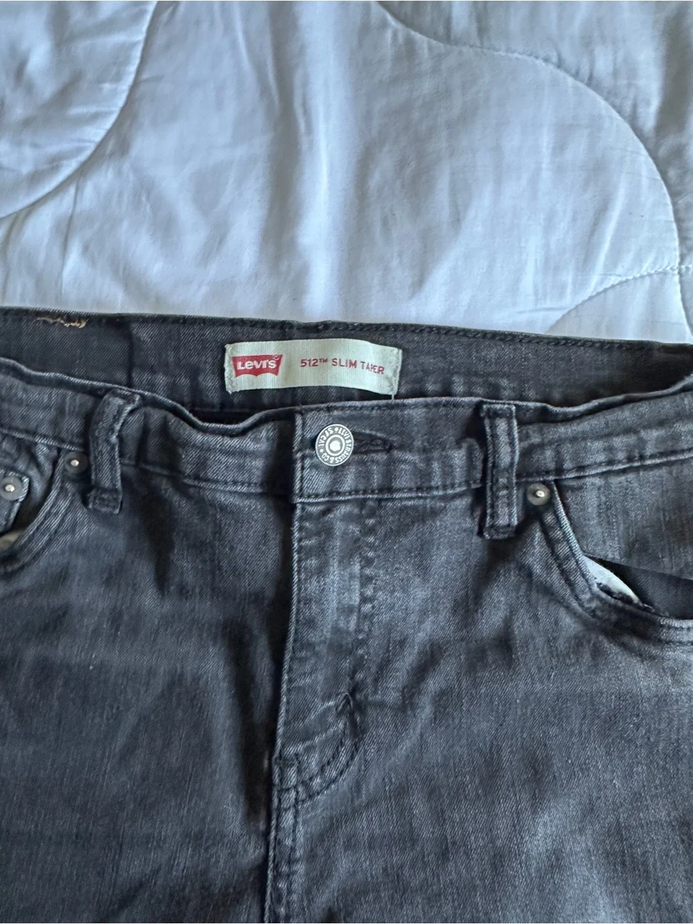Levi's Women's Skinny Black Denim Jeans - Picture 6 of 6